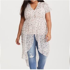 Torrid Floral Tunic Top - White and Pink